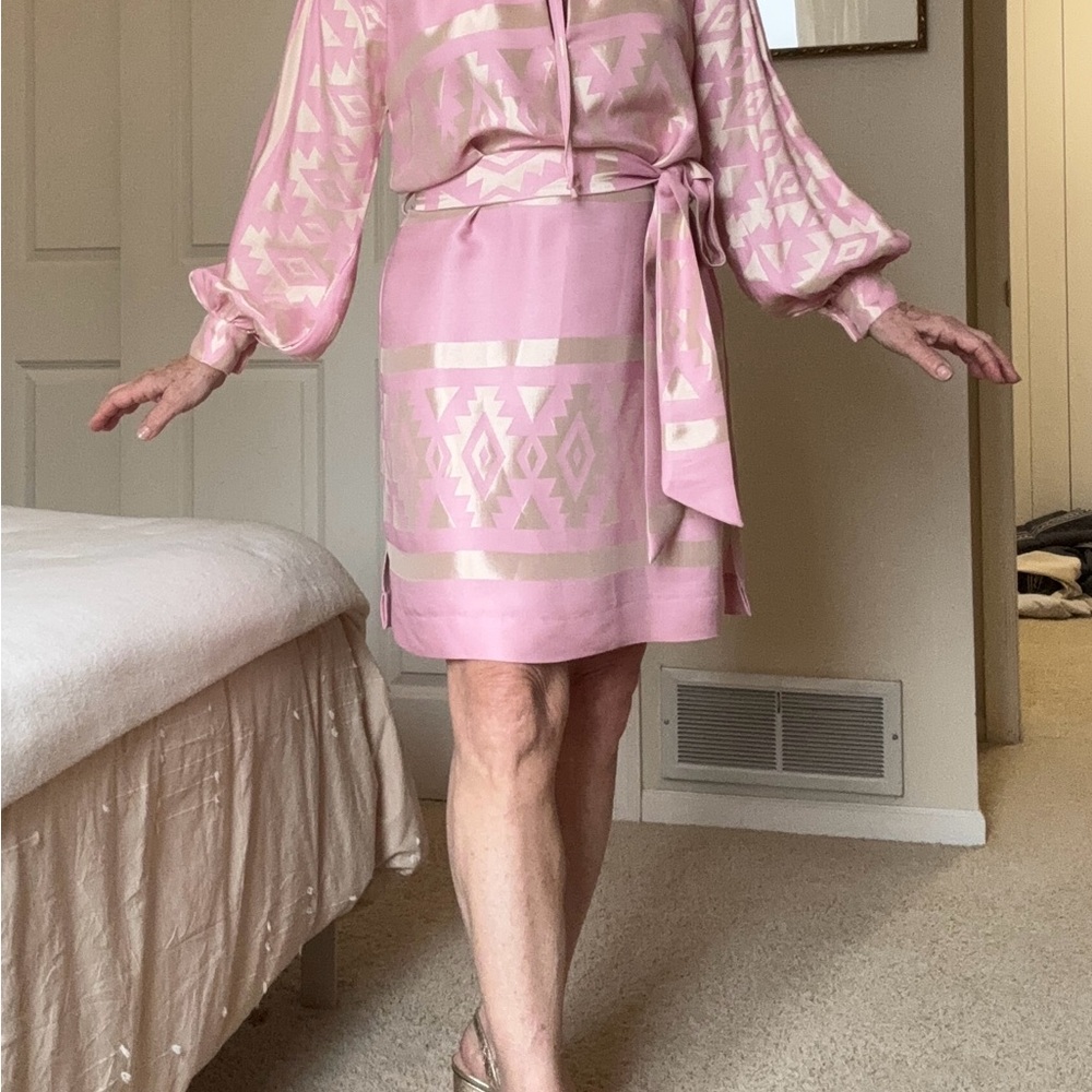 Elegant Pink Long Sleeve Dress